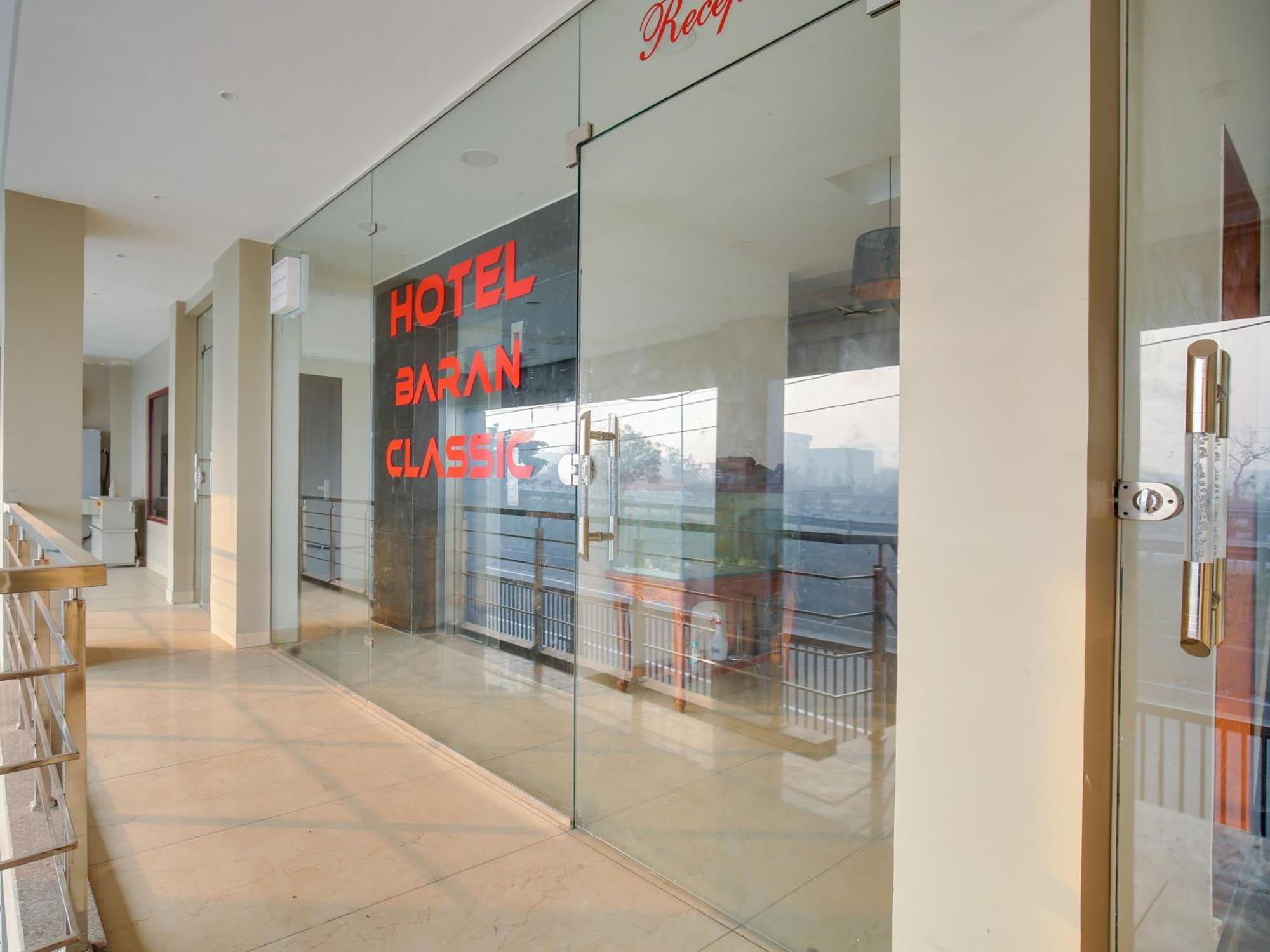 Hotel O Baran Classic Ludhijána Kültér fotó